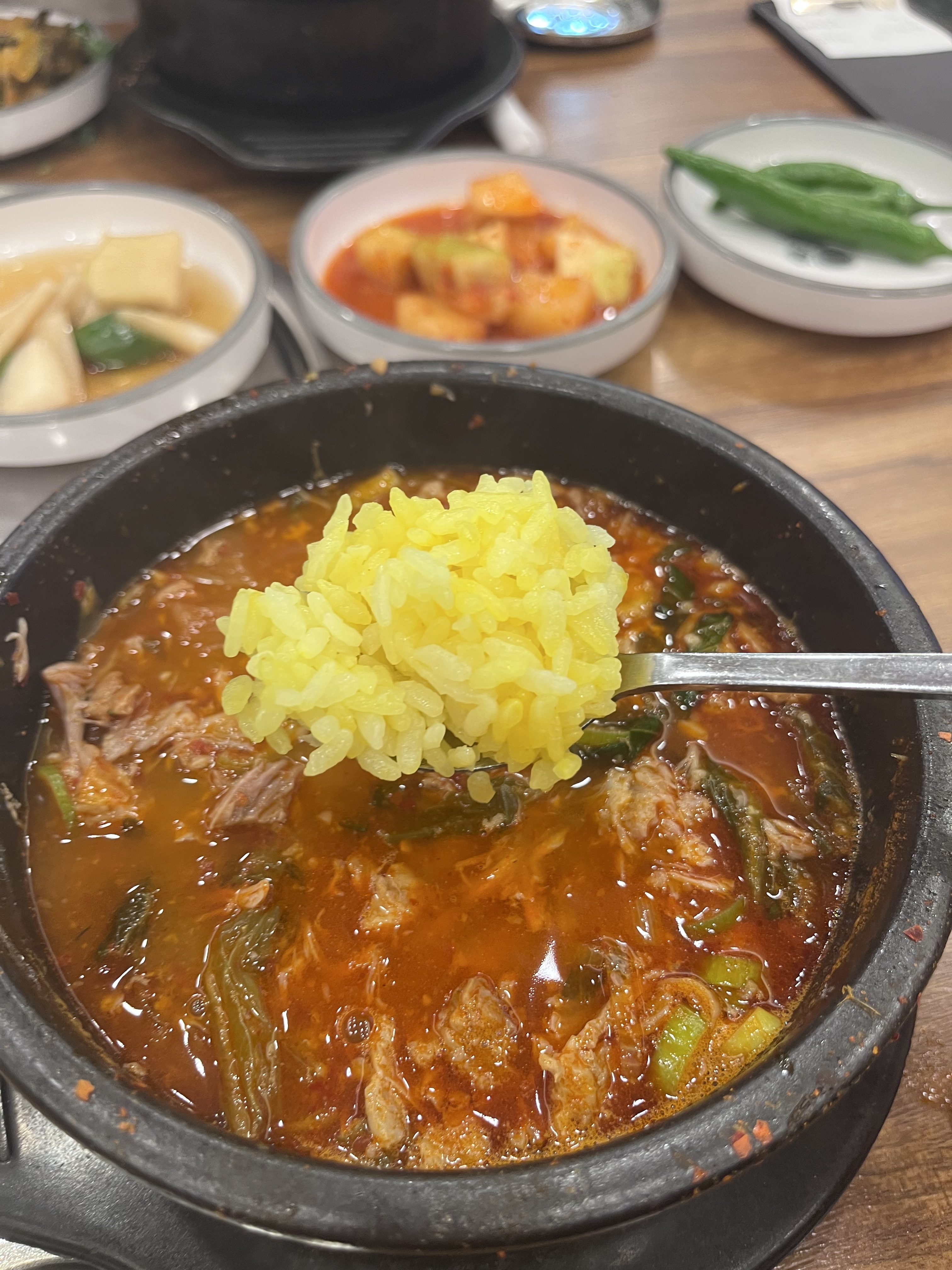 Yangjae Station Restaurant | Sinsagol Gamjatang 24-Hour Korean Pork Bone Soup Restaurant in Seoul