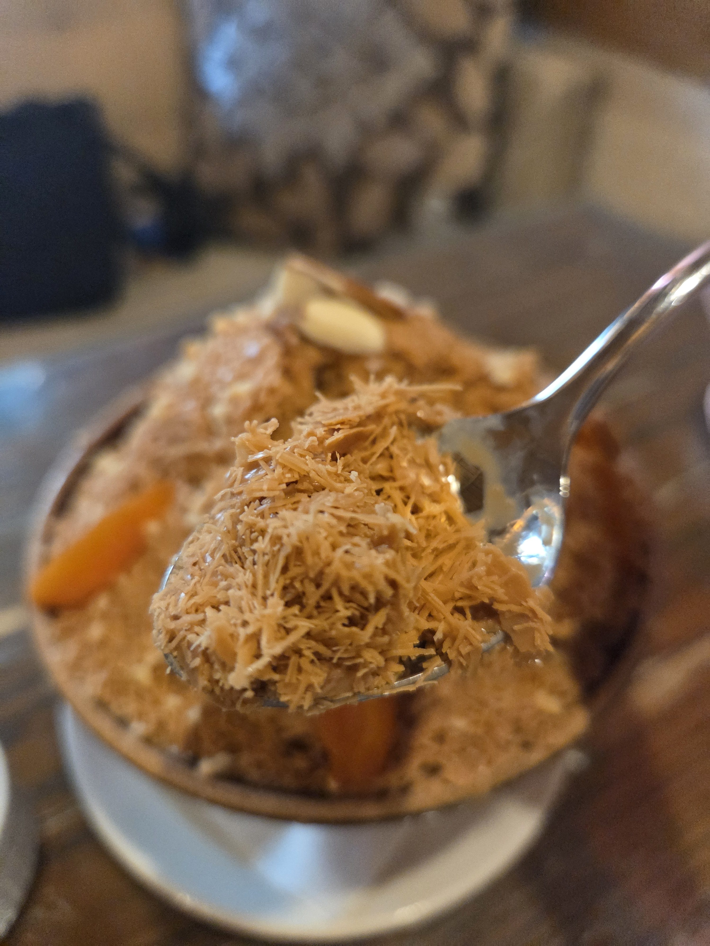 Best Cafe in Myeongdong for Earl Grey Bingsu – Café Coin Review | Vintage European Style Dessert Cafe in Seoul